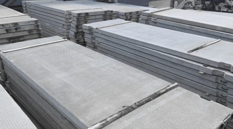 Сравнение дорожных плит ПД и аэродромных ПАГ: особенности армирования и бетона