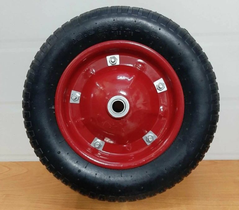 Колеса к тачке садовой: резина, полиуретан или камера — что прослужит дольше